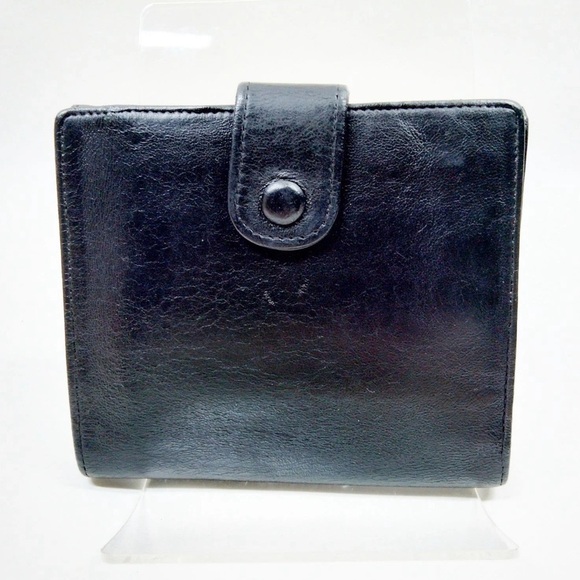 Chanel Black Leather Compact Wallet - Picture 2 of 9